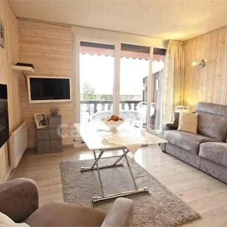 Apartment Equipe 6 Couchages Praloup 1600 *